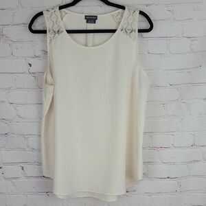 Van Heusen Cream Sleeveless Blouse/top With Lace Shoulders. Size XL